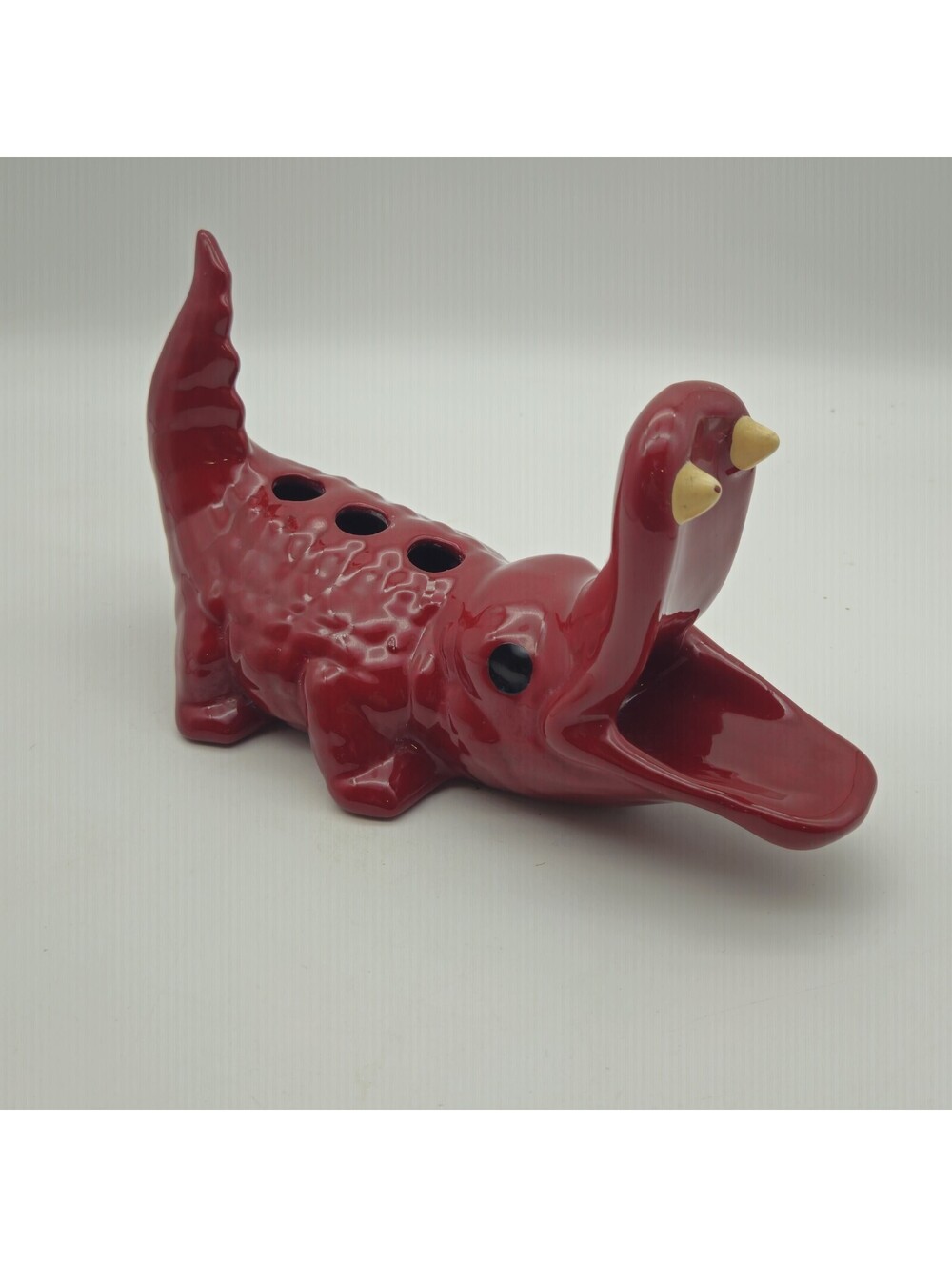 MCM Burgandy Ceramic Alligator Toothbrush/Toothpaste Holder 9.5x6x4.5